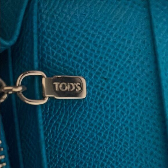 Tod's Blue Leather Wallet with Silver Clasp - Picture 5 of 11